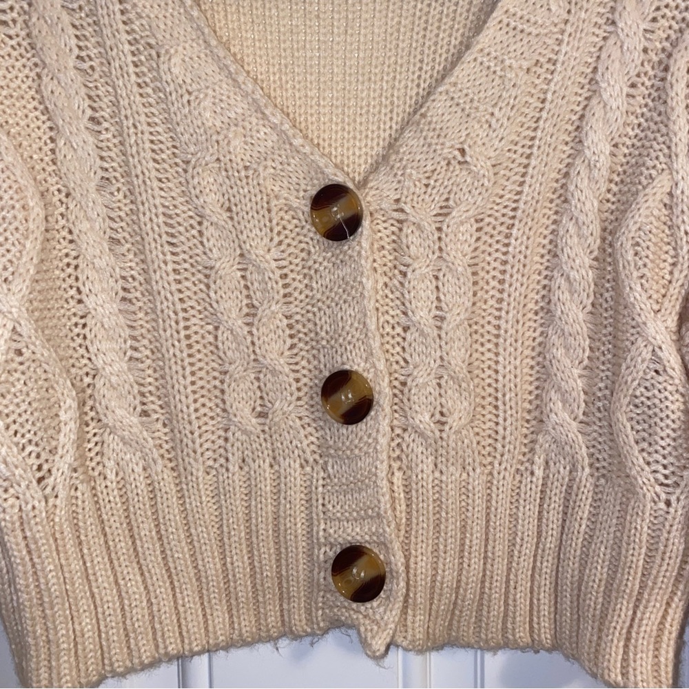 Amazon Cream Cable-Knit Cropped Cardigan with Tortoise Buttons - Picture 2 of 4
